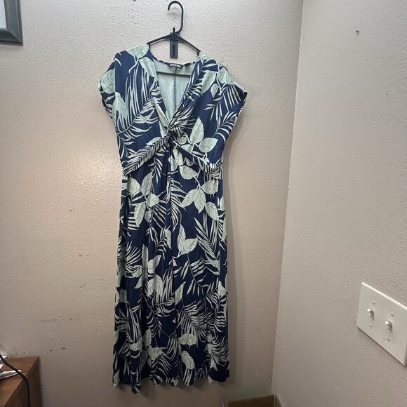 Lands End Maxi Dress SZ XL 18 Tropical Floral Leaves V Neck Hawaiian Vacation - Picture 1 of 6